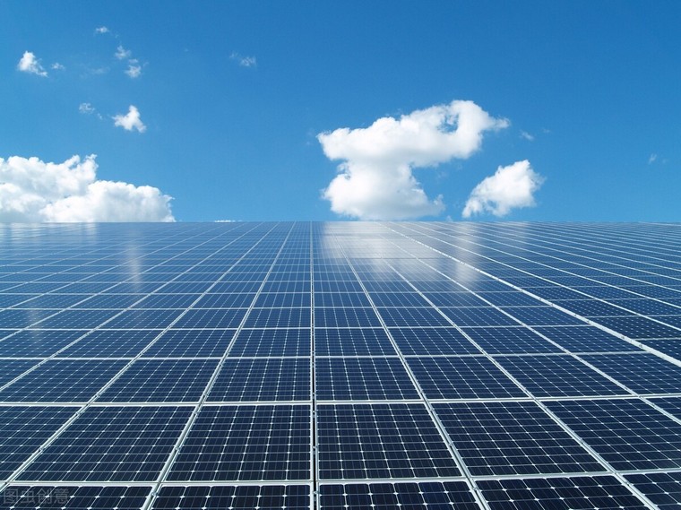 建50畝光伏發(fā)電需要投資多少錢，3mw光伏投資要多少