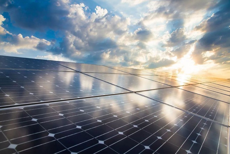 光伏發(fā)電、聚光發(fā)電、光熱太陽能、太陽能光電之間有什么區(qū)別呢